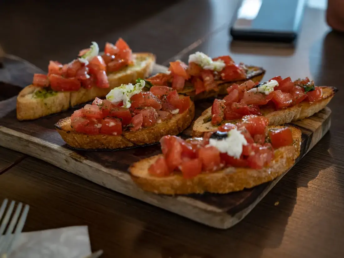 Bruschetta al Pomodoro – Nonna's Table